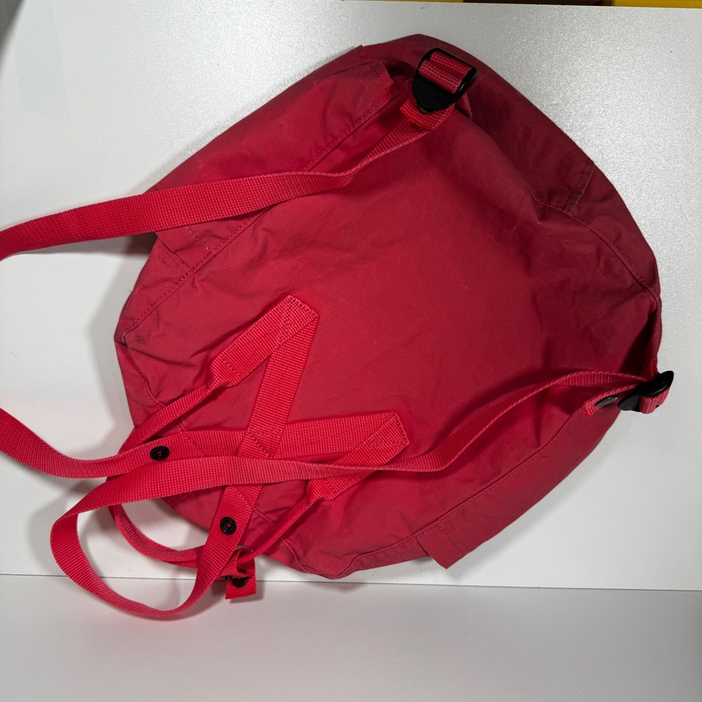 Fjallraven‎ Kanken Classic Backpack Peach Pink 23510 Casual Minimalist Preppy - Picture 11 of 11